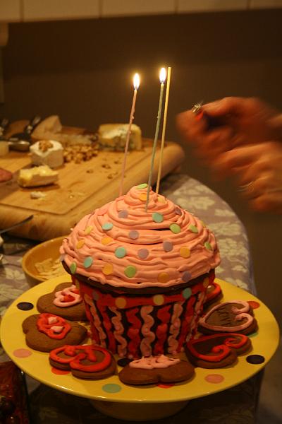 IMG_5294.JPG - Alexandrea's 3rd b'day cake